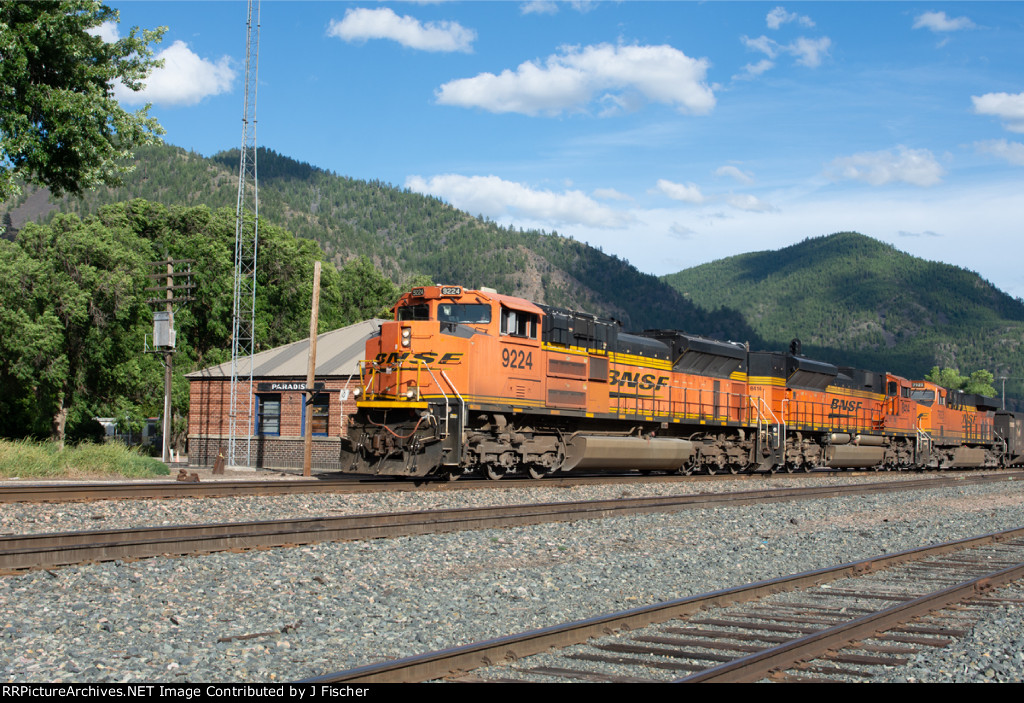 BNSF 9224